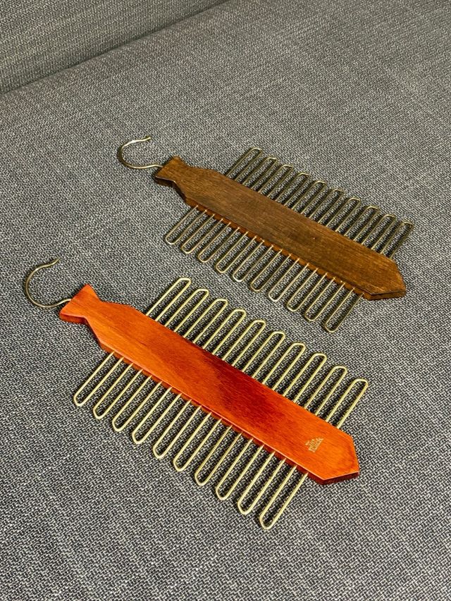 2 Racks Organizadores de Gravata em Madeira