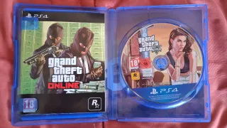 PS4 due giochi Grand Theft Auto 5 + Mafia III