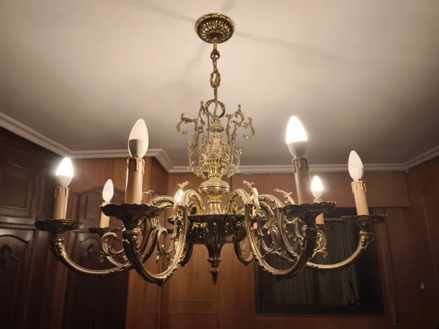 Lámpara araña bronce antigua. Como nueva