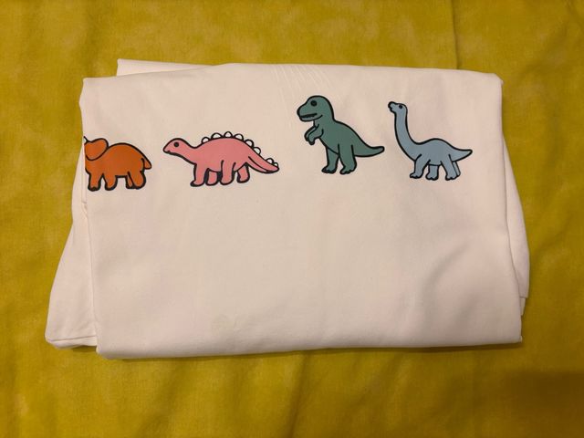 Maglietta con stampa di dinosauri