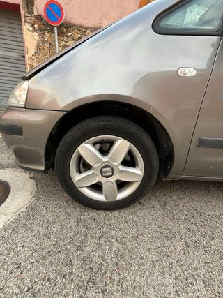 SEAT Alhambra 2004