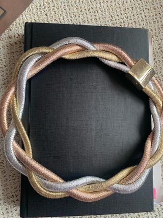 Collar bisutería trenzado oro, plata y rosa