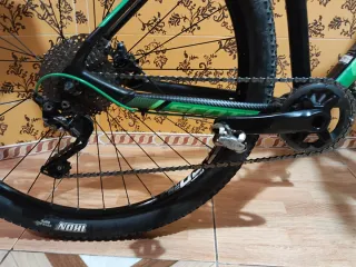 Bicicleta Scott Scale 29
