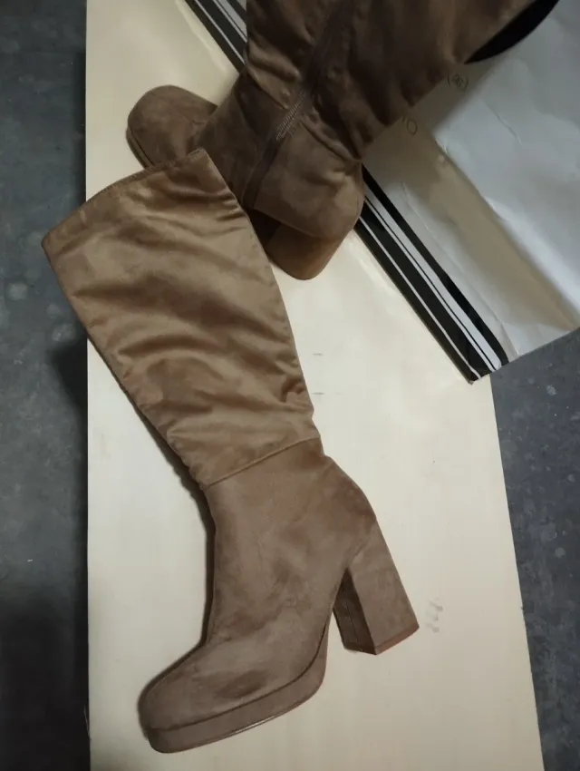 Stivali donna Missglobo beige n.36