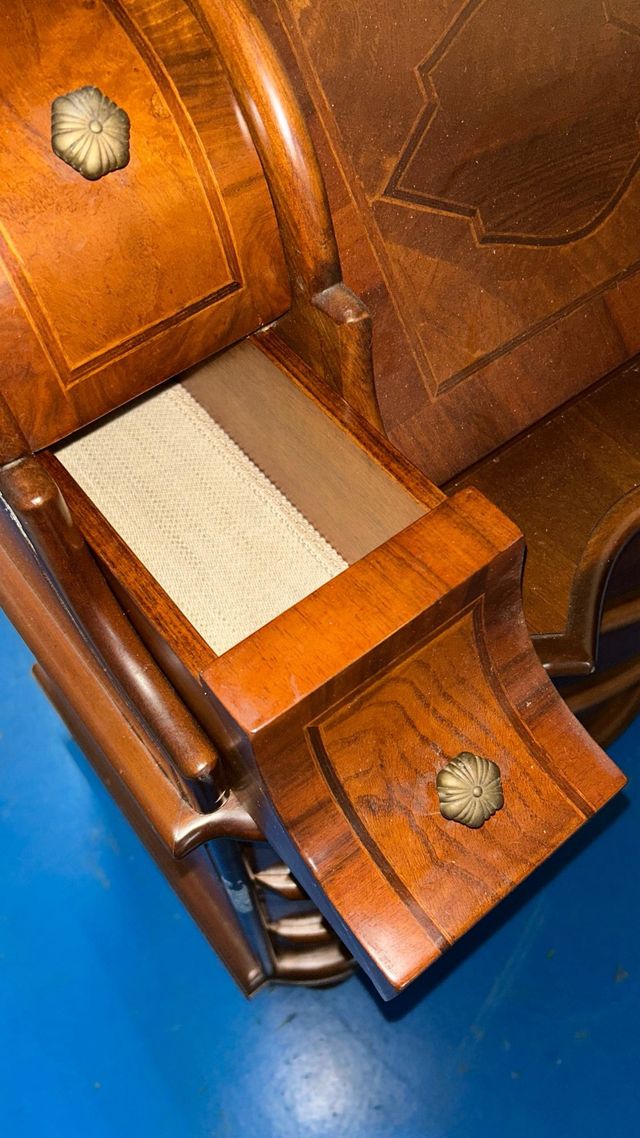 Mobili da soggiorno vintage in legno