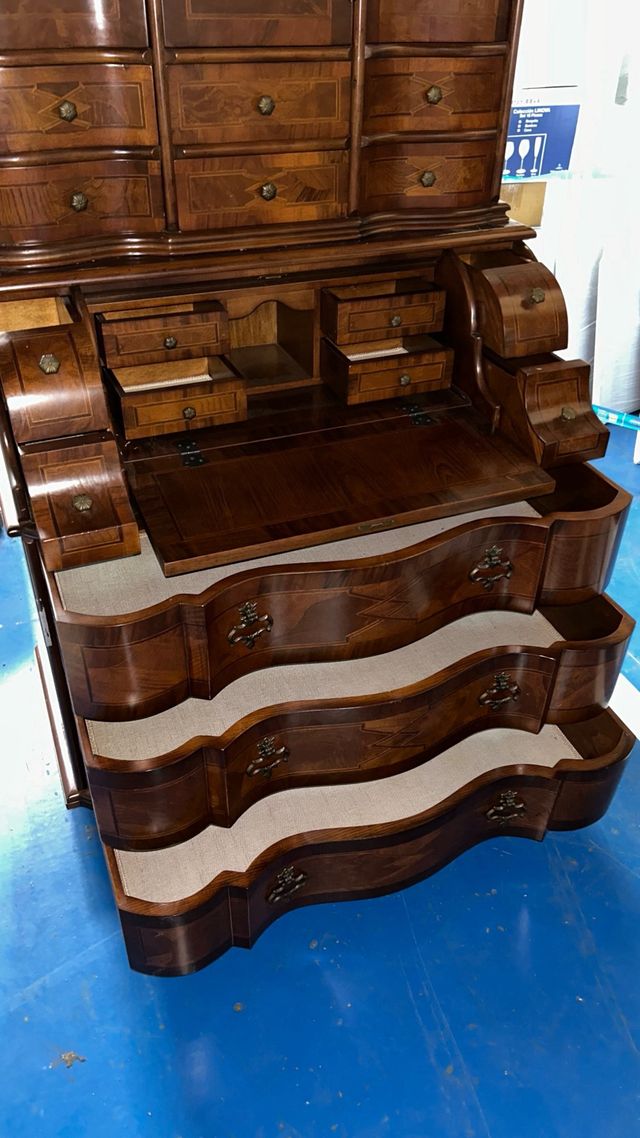 Mobili da soggiorno vintage in legno