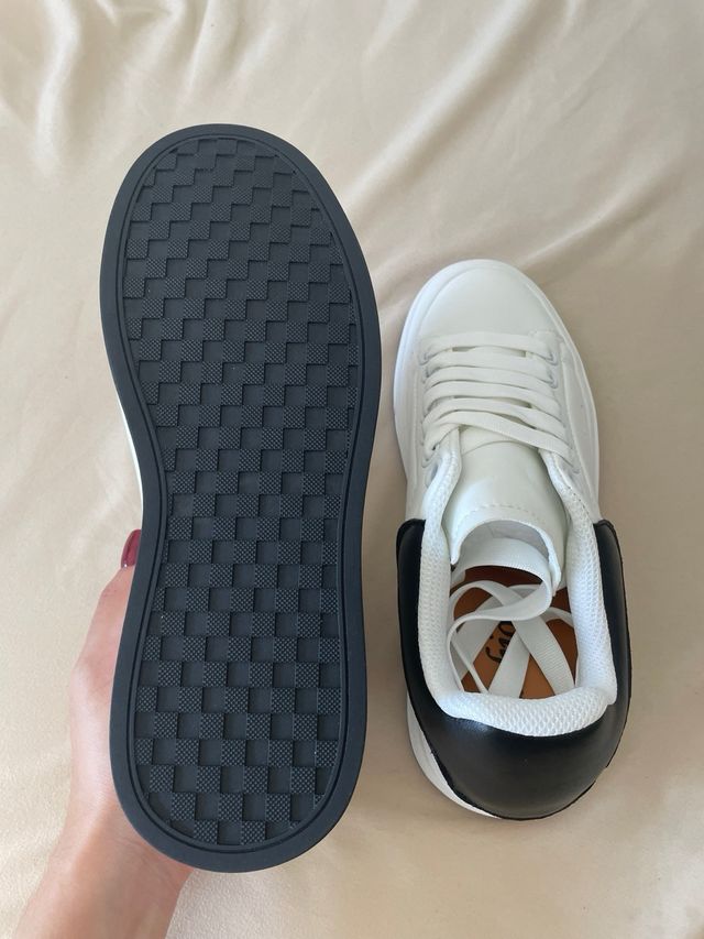Zapatillas blancas con plataforma talla 39