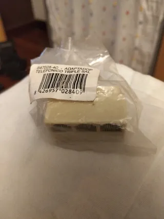 Adaptador Telefónico Triple Sal