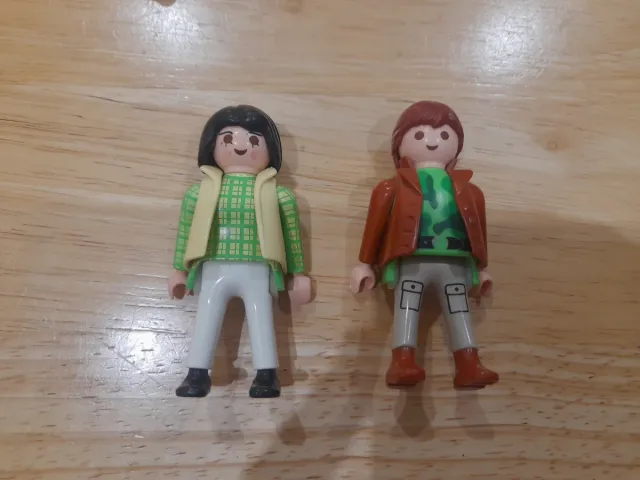 Lote Playmobil 2 personajes y animales