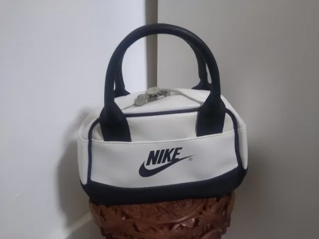 Bolso de mano Nike blanco y negro
