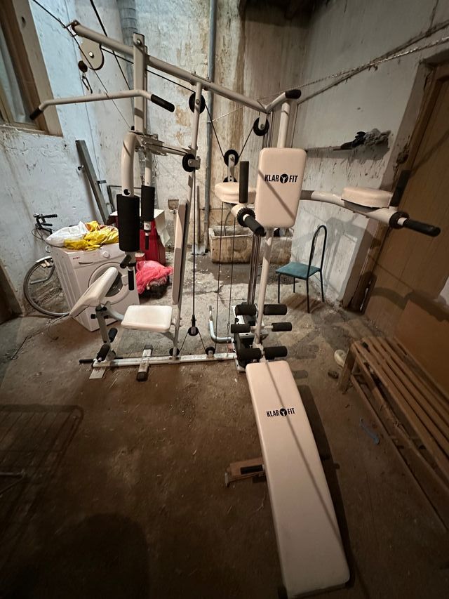 Máquina de ejercicios multifuncional