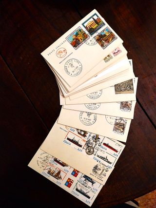 Lotto di 66 Francobolli su Buste Primo Giorno