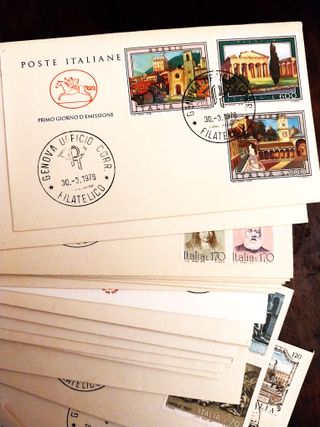 Lotto di 66 Francobolli su Buste Primo Giorno