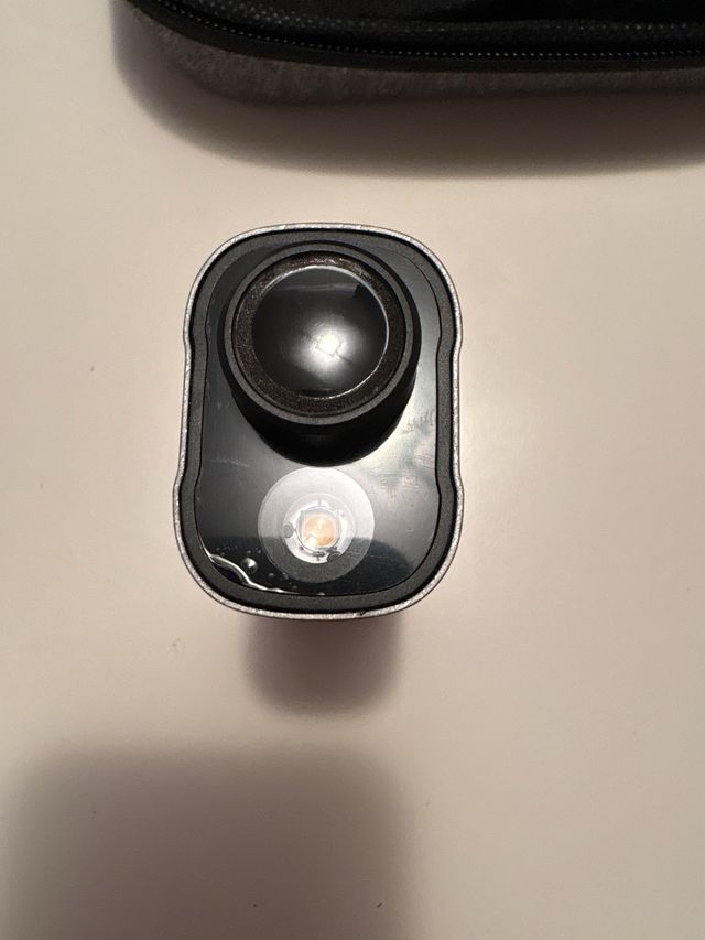 Cámara 5K Negra y Gris