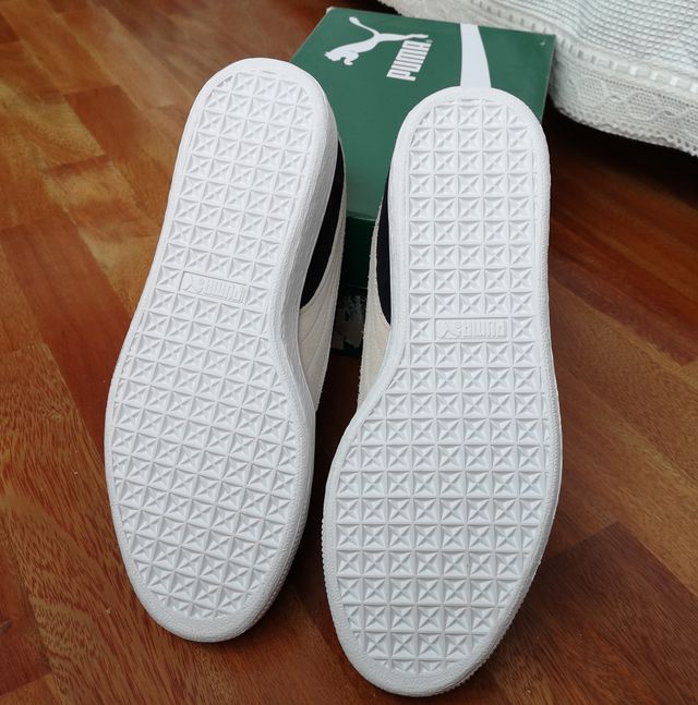 Zapatillas Puma Suede Negro y Dorado