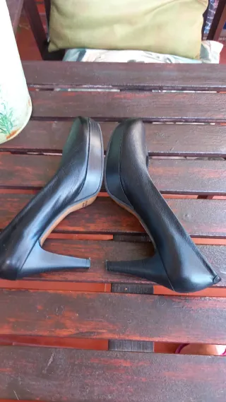 Zapatos de tacón de piel negros T39