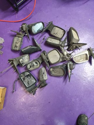 Retrovisores de coche varios