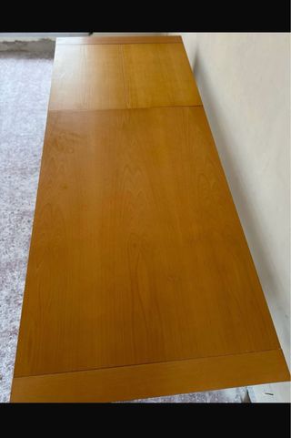 Mesa de comedor extensible de madera