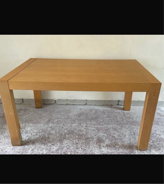 Mesa de comedor extensible de madera