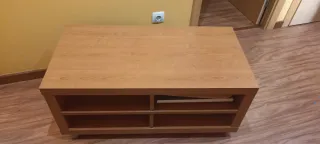 Mesa auxiliar o TV madera maciza