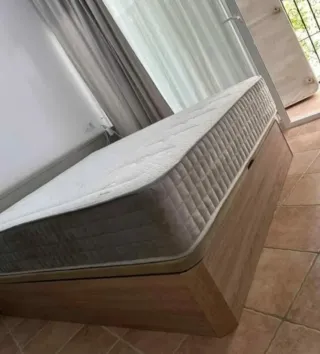 Canapé y colchón nuevos