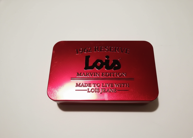 Lois Jeans Vintage 1962 Caixa Metal