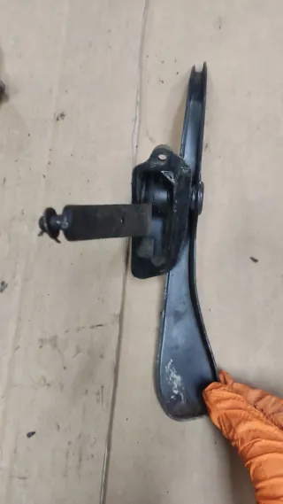 Pedales y eje  Seat 600E