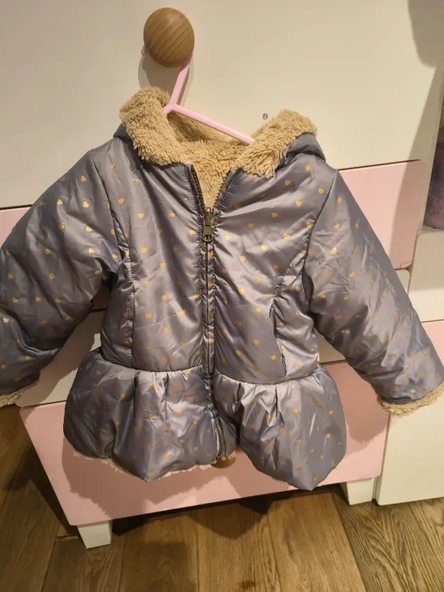 Chaqueta reversible niña corazón peluche