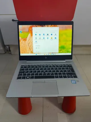 Ordenador Portátil HP Elitebook i5 8 generación.