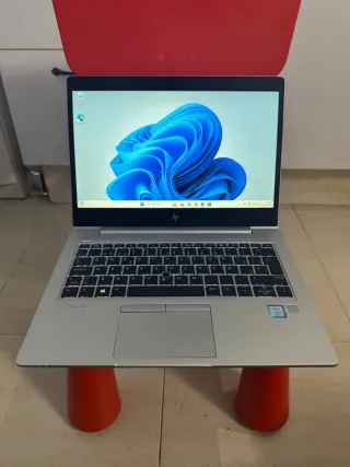 Ordenador Portátil HP Elitebook i5 8 generación.
