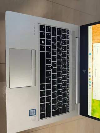 Ordenador Portátil HP Elitebook i5 8 generación.