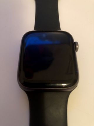Apple Watch SE / Serie 5 (pequeño rasguñó en lado)
