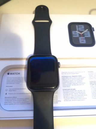 Apple Watch SE / Serie 5 (pequeño rasguñó en lado)