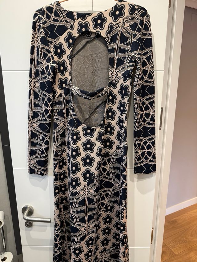 Vestido Zara Talla M Negro y Beige. Punto, elástic