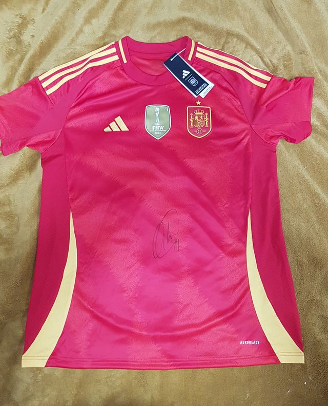 Camiseta España Firmada Alexia Putellas Talla L