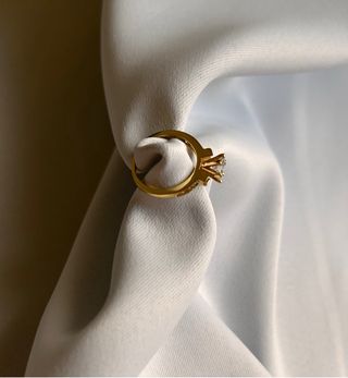 Anillo oro laminado 18k solitario circonitas