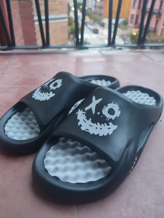 Sandalias negras nuevas talla 44