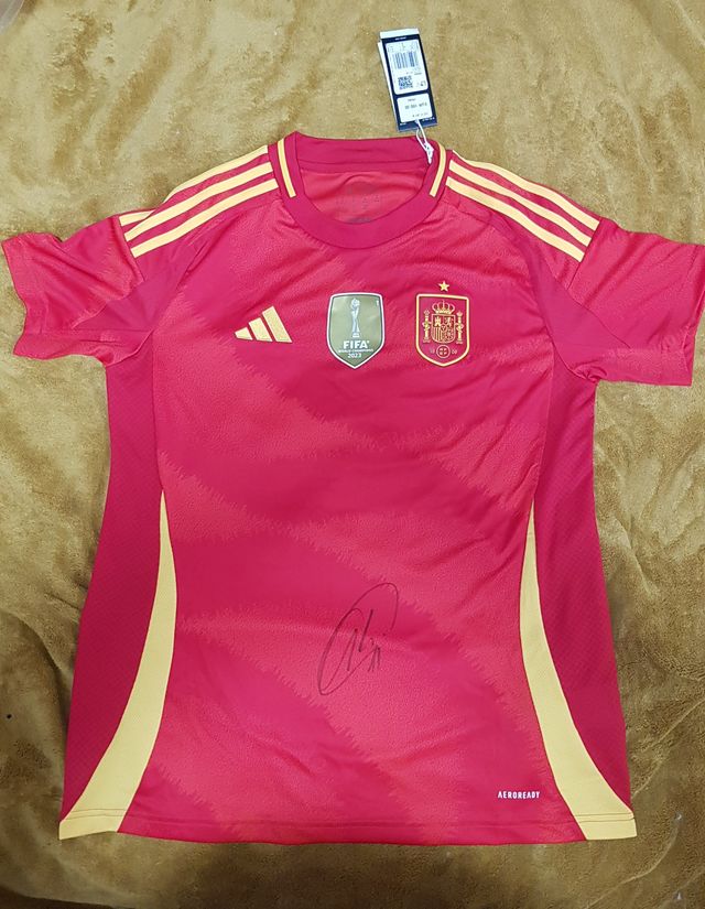 Camiseta España Firmada Alexia Putellas Talla M