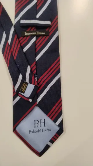Corbata Pedro del Hierro Rayas Azul/Rojo