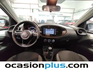 Toyota Aygo X Cross 1.0 VVT-I Play 53 kW (72 CV)