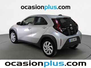 Toyota Aygo X Cross 1.0 VVT-I Play 53 kW (72 CV)