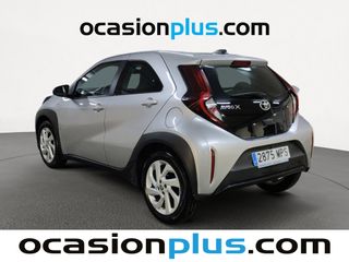 Toyota Aygo X Cross 1.0 VVT-I Play 53 kW (72 CV)