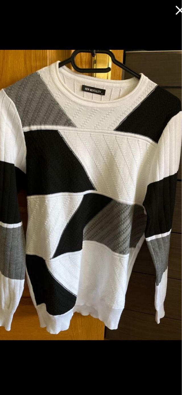 Lote de 2 blusas y 3 vaqueros