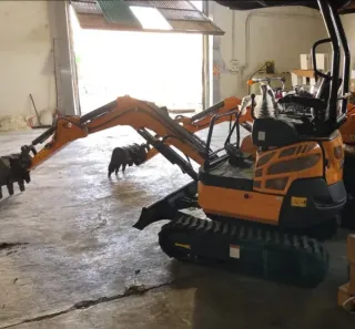 Miniexcavadora 1650 kg