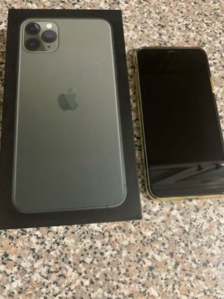 iPhone 11 Pro Max 256GB Oro/Verde