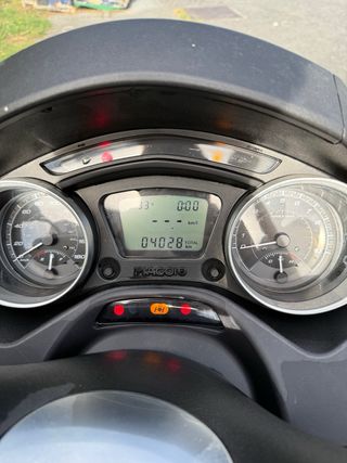 Piaggio MP3 hpe 300