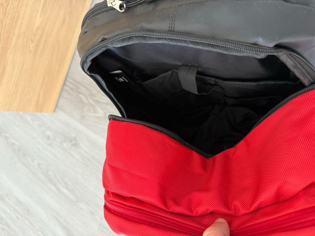 Mochila Kelme Pádel Roja y Negra