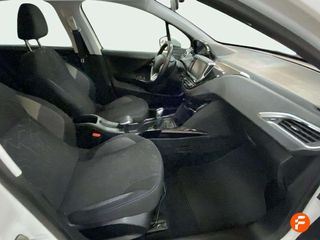 Peugeot 2008 Signature BlueHDi 73KW (100CV)