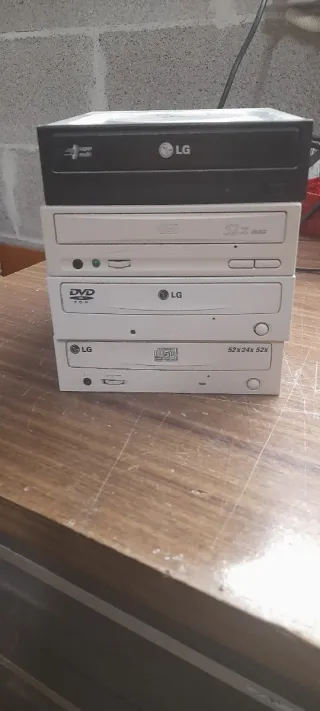 4 Lettori CD/DVD LG
