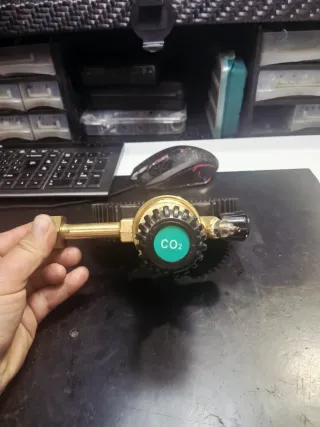 Regulador Presión Gas CO2 Manómetro Latón